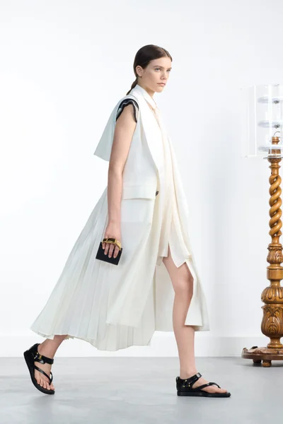 Look 5